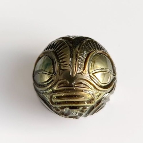 Tiki - Véritable Perle de Culture Gravée de Tahiti
