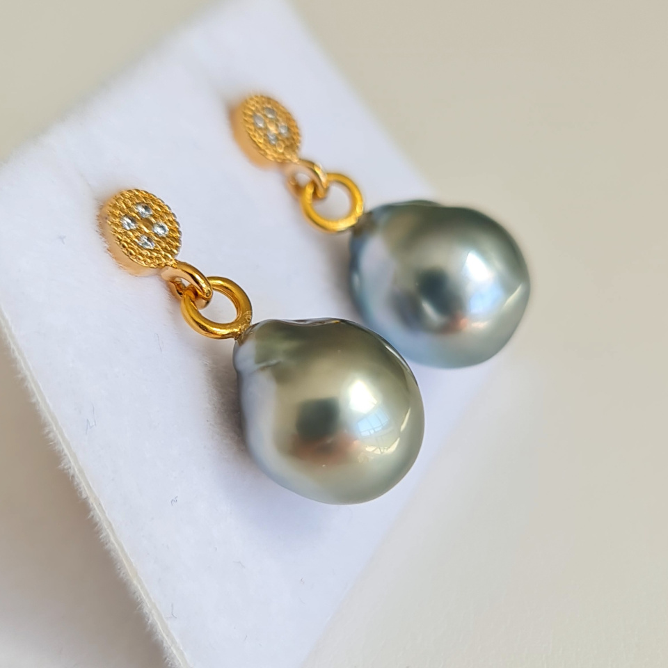 Motane - Boucles d'Oreilles Plaqué Or 3 microns et Véritables Perles de Tahiti