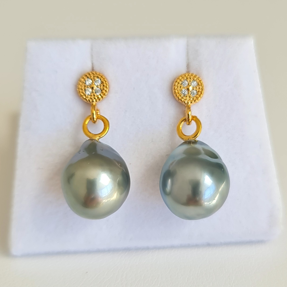 Motane - Boucles d'Oreilles Plaqué Or 3 microns et Véritables Perles de Tahiti