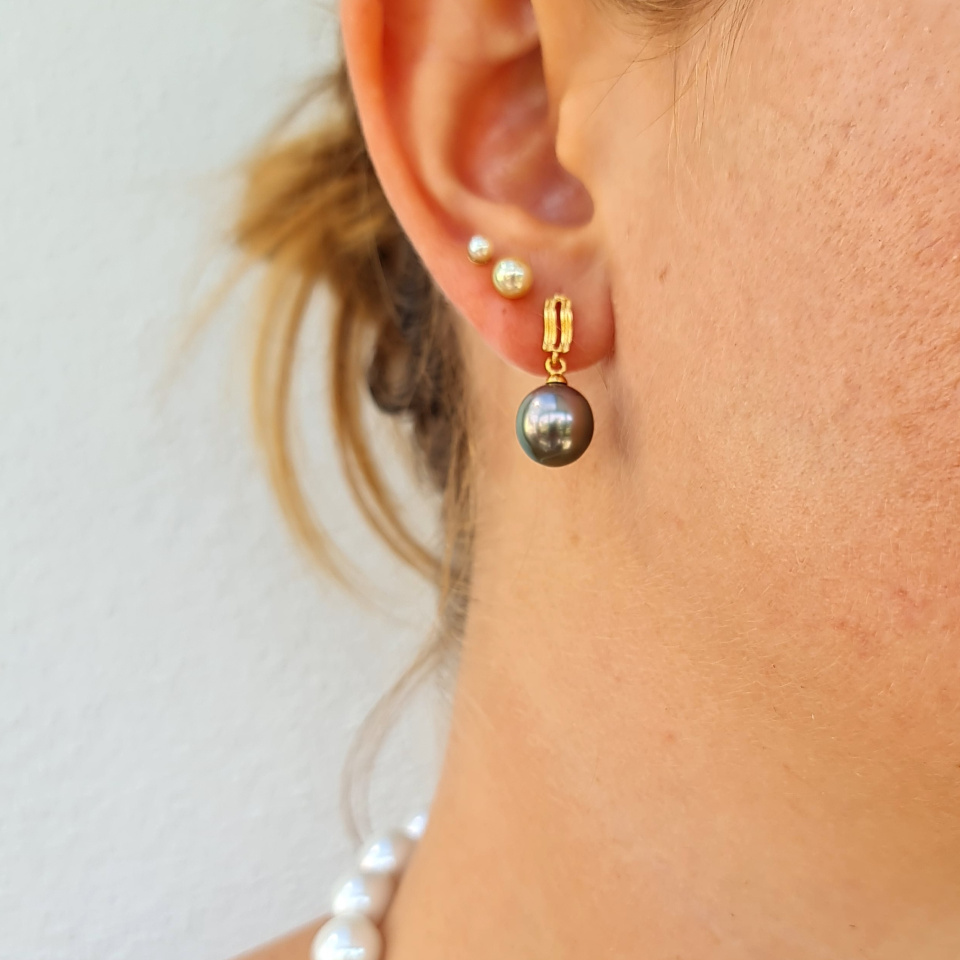 Maiao - Boucles d'Oreilles Plaqué Or et Véritables Perles de Tahiti