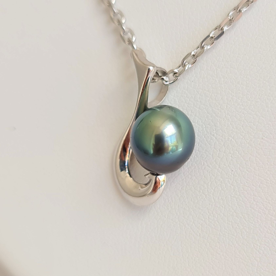 Hameçon - Pendentif Argent Rhodié et Perle de Tahiti d'exception