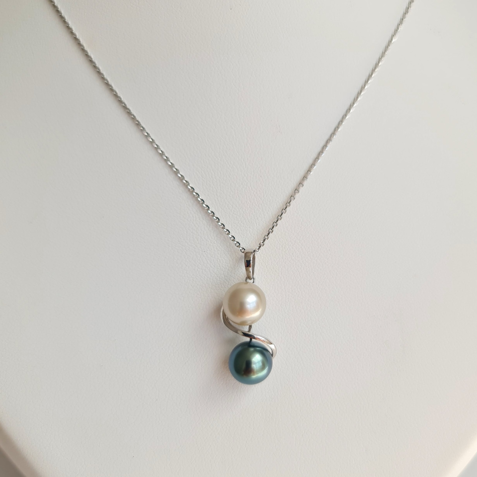 Toi&Moi Maupiti - Pendentif en Or Blanc et Perles de Tahiti d'Exception