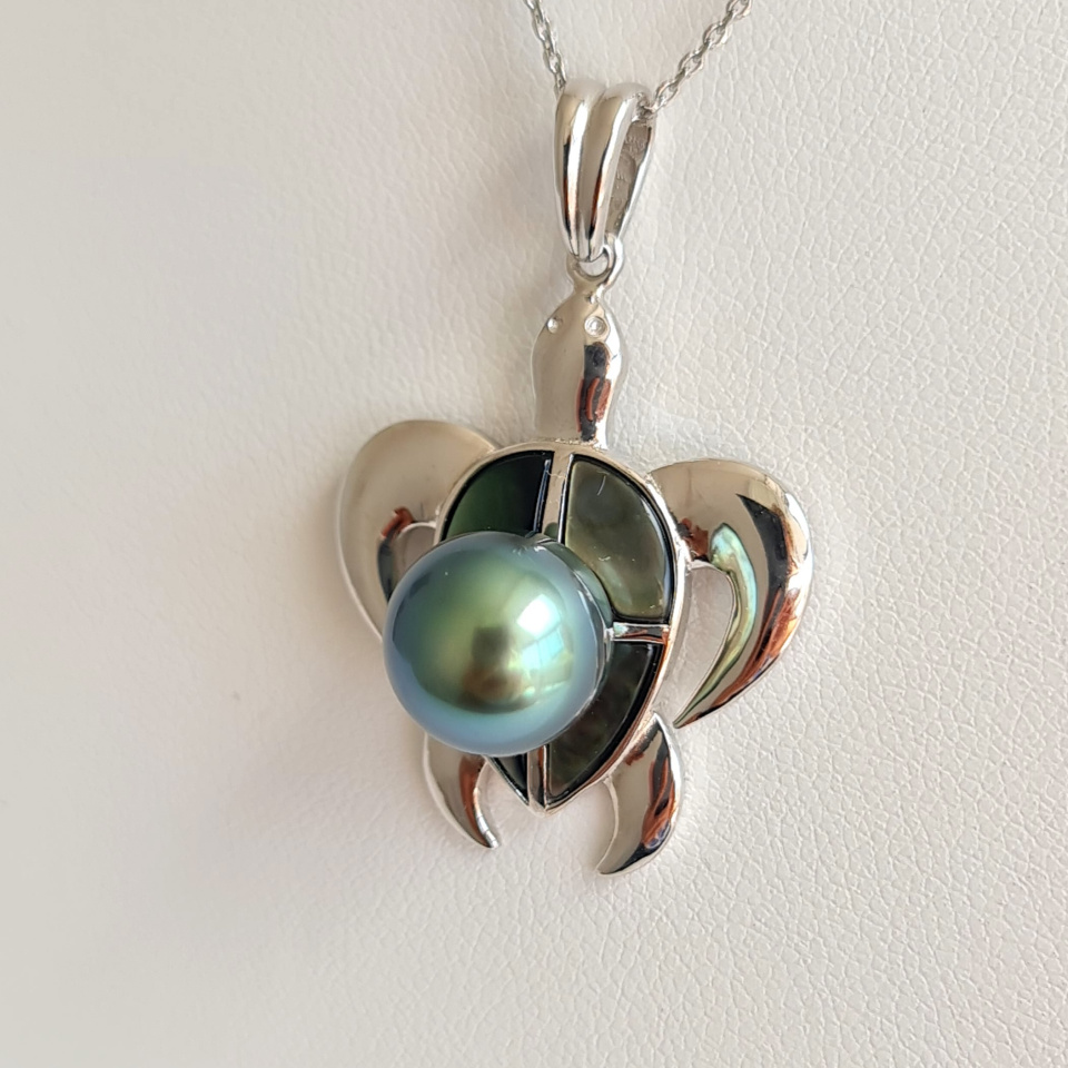 Tortue Nacrée- Pendentif Argent Rhodié et Perle de Tahiti d'Exception