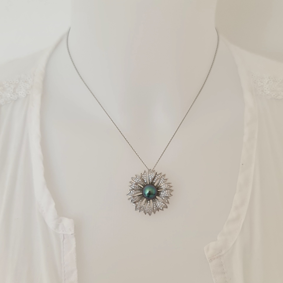 Kanalei - Pendentif/Broche Argent Rhodié et Perle de Tahiti d'exception