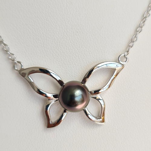 Papillon Vole, vole ... - Collier Argent Rhodié et Véritable Perle de Tahiti d'exception
