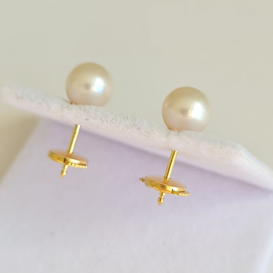 Au soleil Levant - Boucles d'Oreilles en Or Jaune et Perles Akoyas du Japon