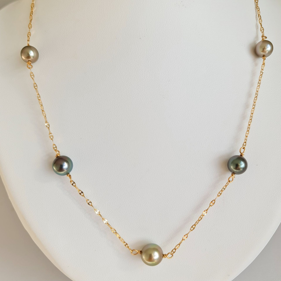 Joyaux des Lagons - Collier en Or Jaune et Perles de Tahiti d'Exception