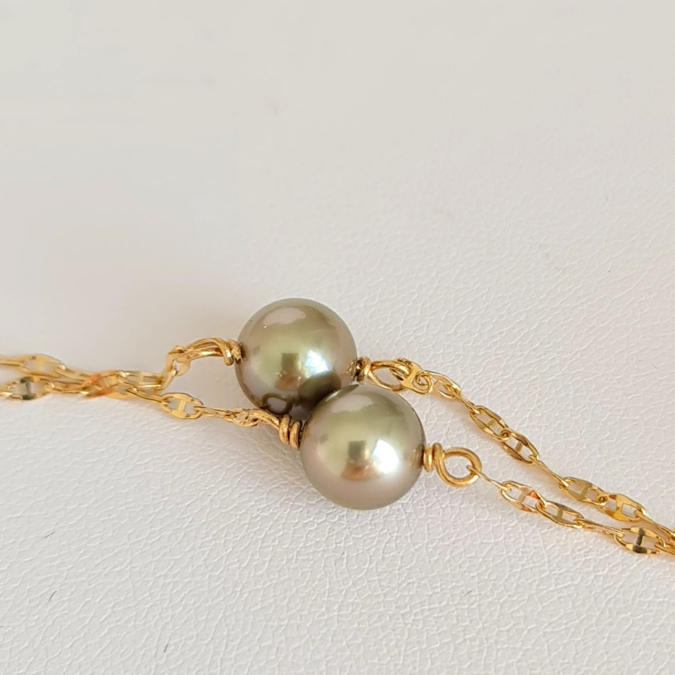 Joyaux des Lagons - Collier en Or Jaune et Perles de Tahiti d'Exception