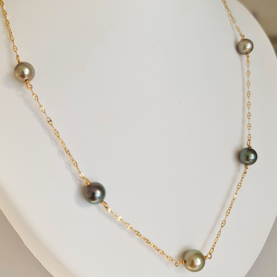 Joyaux des Lagons - Collier en Or Jaune et Perles de Tahiti d'Exception