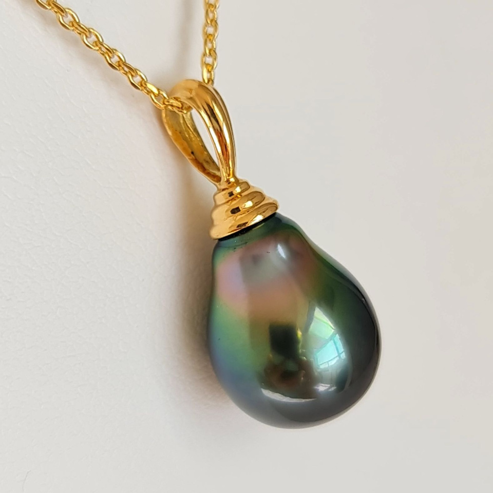 Pendentif Or Jaune 18 carats et Perle de Tahiti d'exception