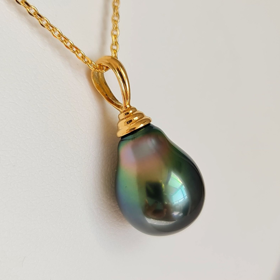 Pendentif Or Jaune 18 carats et Perle de Tahiti d'exception
