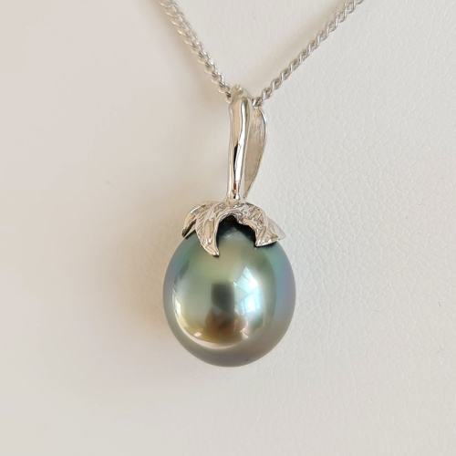 Larme des Dieux - Pendentif en Or Blanc et Perle de Tahiti d'Exception