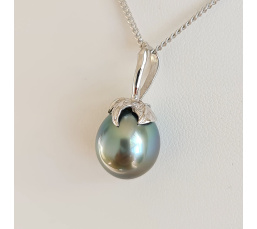Larme des Dieux - Pendentif en Or Blanc et Perle de Tahiti d'Exception