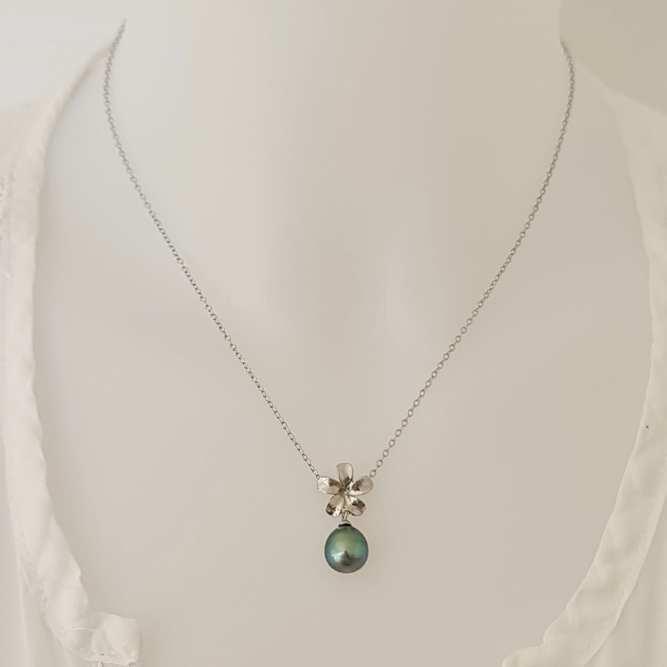 Fleur des Iles - Collier Argent Rhodié et Perle de Tahiti d'Exception