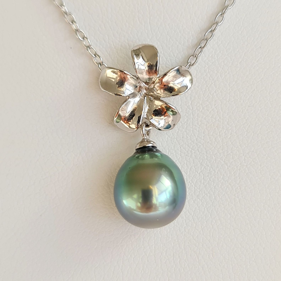 Fleur des Iles - Collier Argent Rhodié et Perle de Tahiti d'Exception