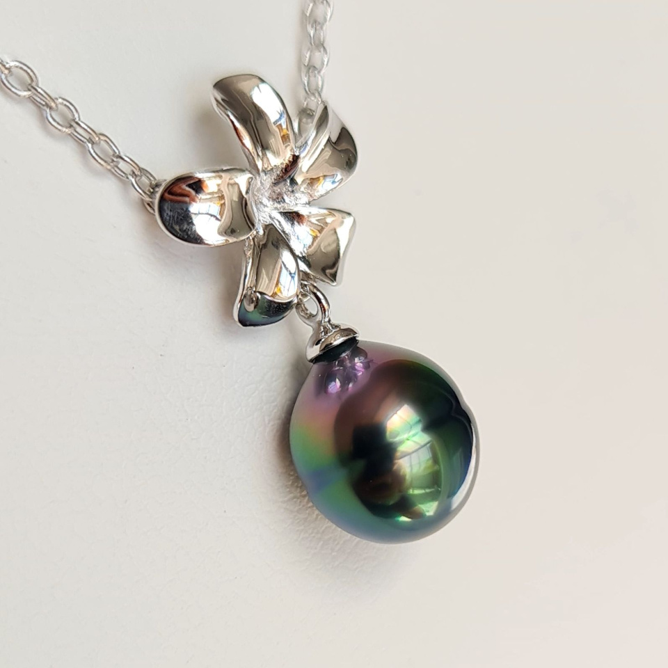 Fleur des Iles - Collier Argent Rhodié et Perle de Tahiti d'Exception