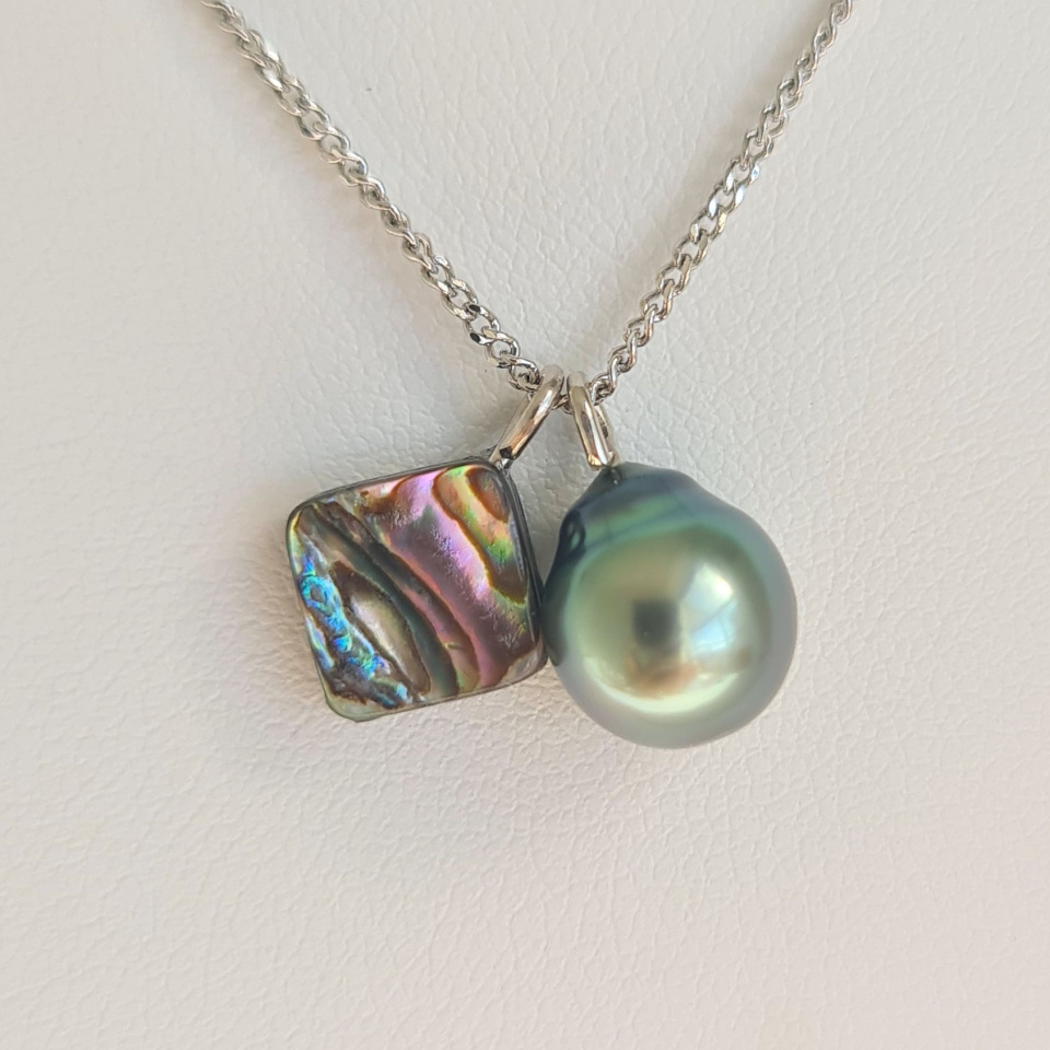 Tahiti - Collier Argent rhodié et Perle de Tahiti d'Exception