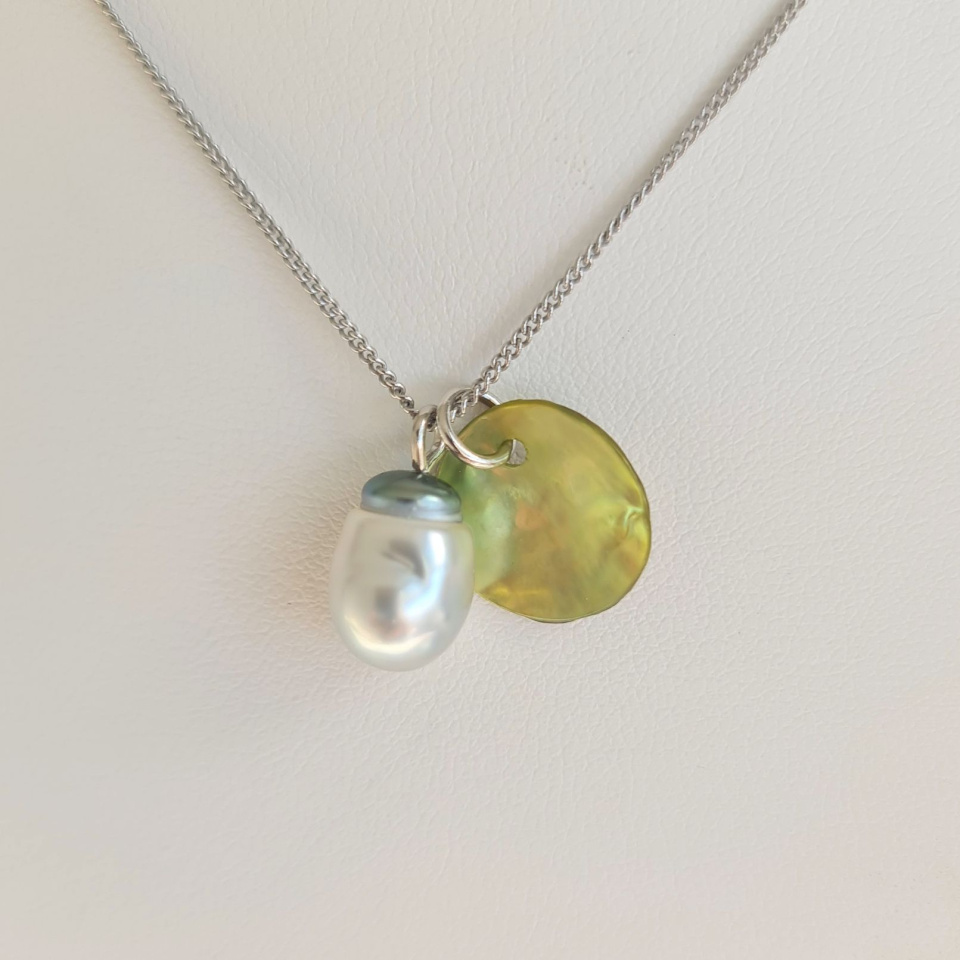 Tahiti - Collier Argent rhodié et Perle de Tahiti d'exception