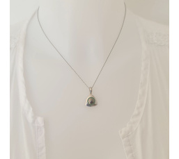 Triangle d'Ô - Pendentif Argent Rhodié et Perle de Tahiti d'exception