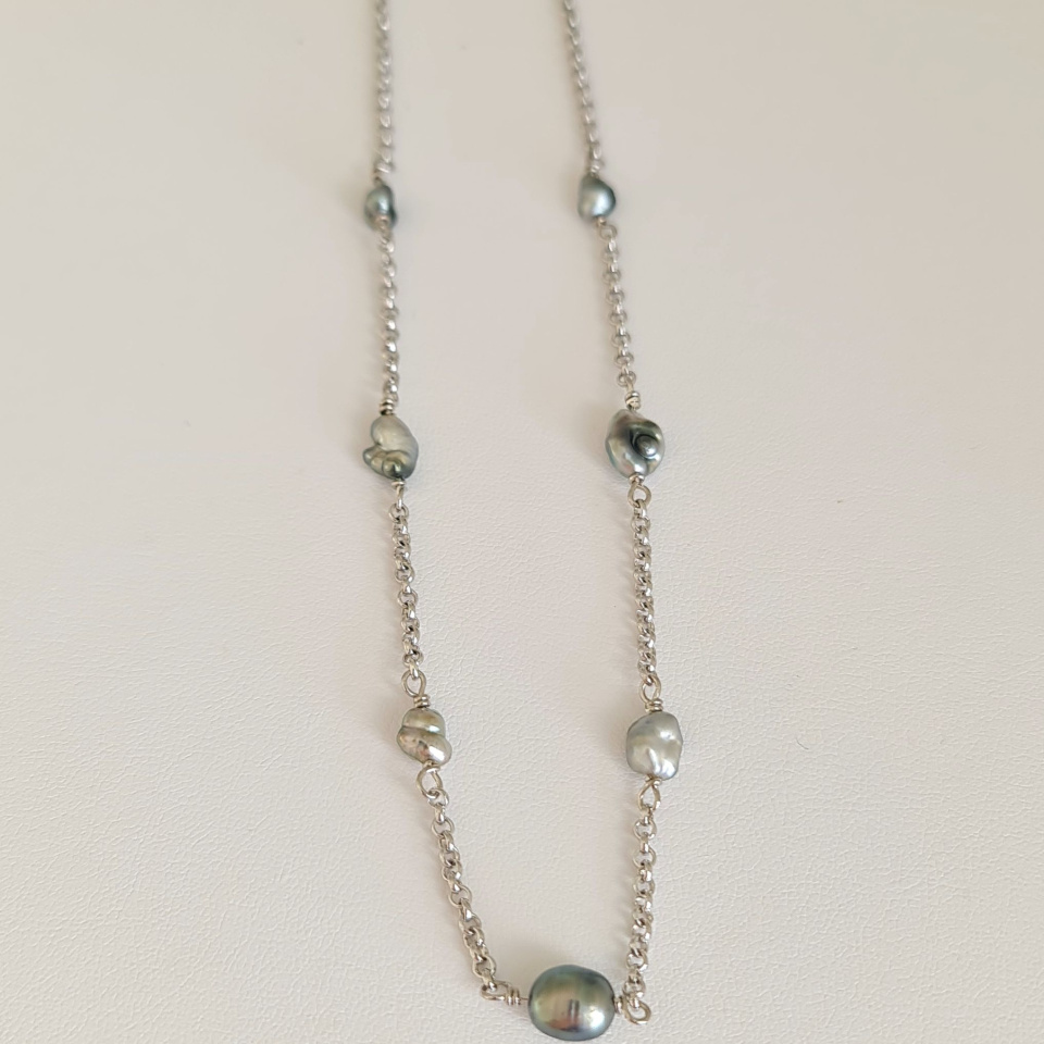 Kaukura - Collier Argent Rhodié et Véritables Keshis de Tahiti