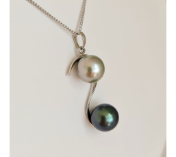 Toi&Moi Moorea - Pendentif en Or Blanc et Perles de Tahiti d'exception