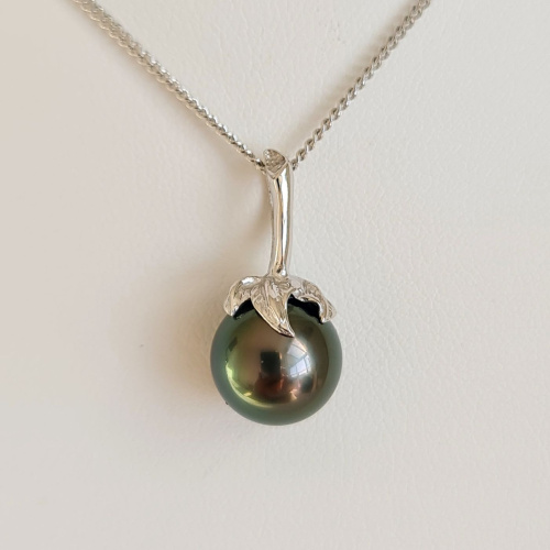 Larme des Dieux - Pendentif en Or Blanc et Perle de Tahiti d'Exception