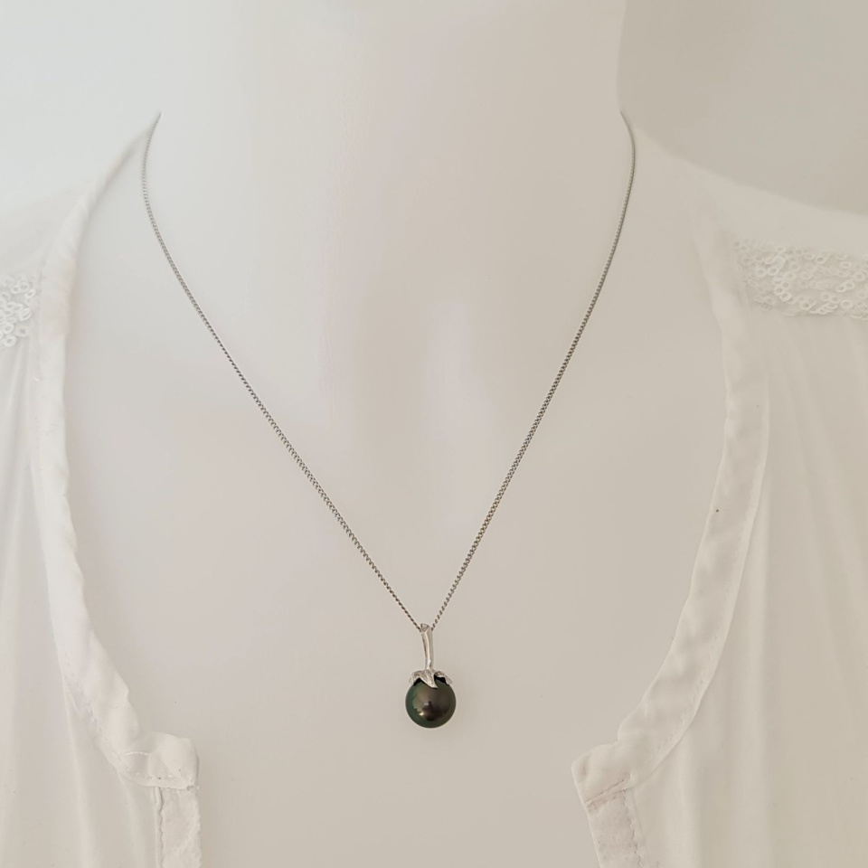 Larme des Dieux - Pendentif en Or Blanc et Perle de Tahiti d'Exception