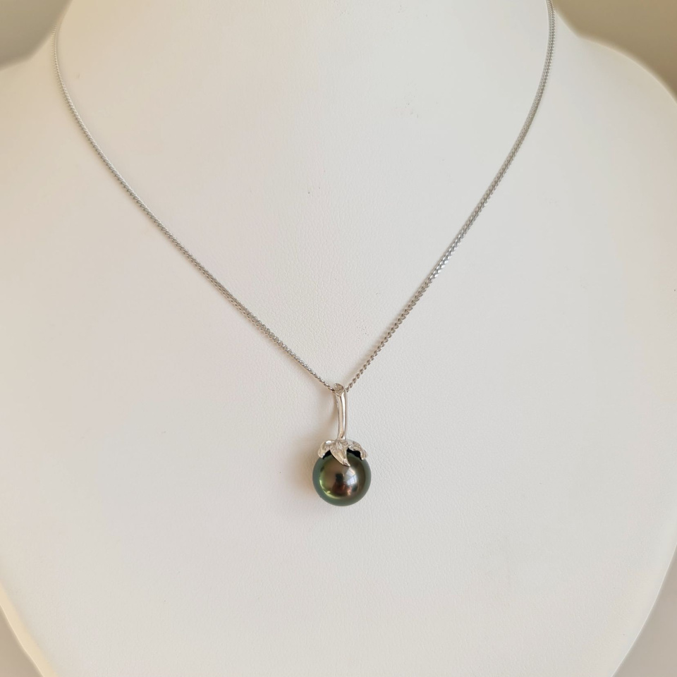 Larme des Dieux - Pendentif en Or Blanc et Perle de Tahiti d'Exception