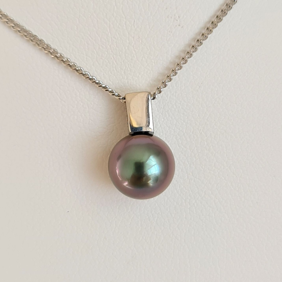 Belle de Nuit  - Pendentif Or 18 carats et Perle de Tahiti d'exception