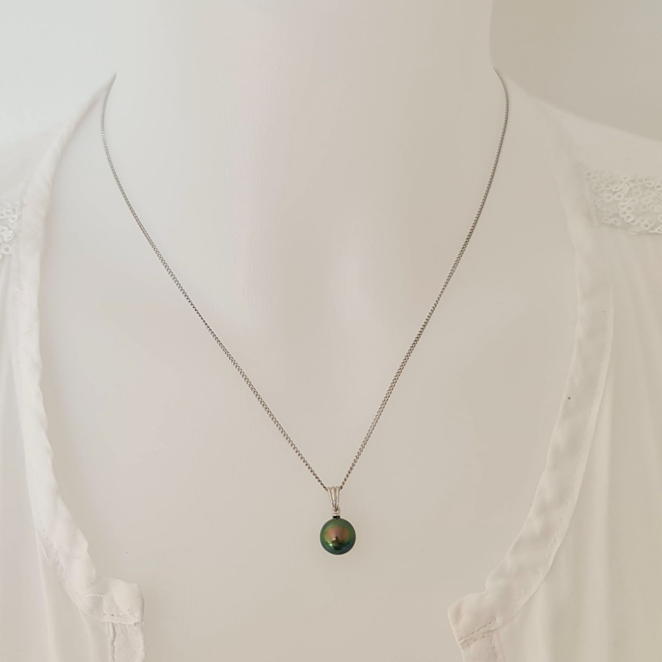 Moana - Pendentif Or Blanc et Perle de Tahiti d'exception