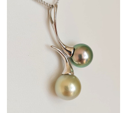 Toi&Moi Nuku Hiva - Pendentif en Or Blanc et Perles de Tahiti d'Exception