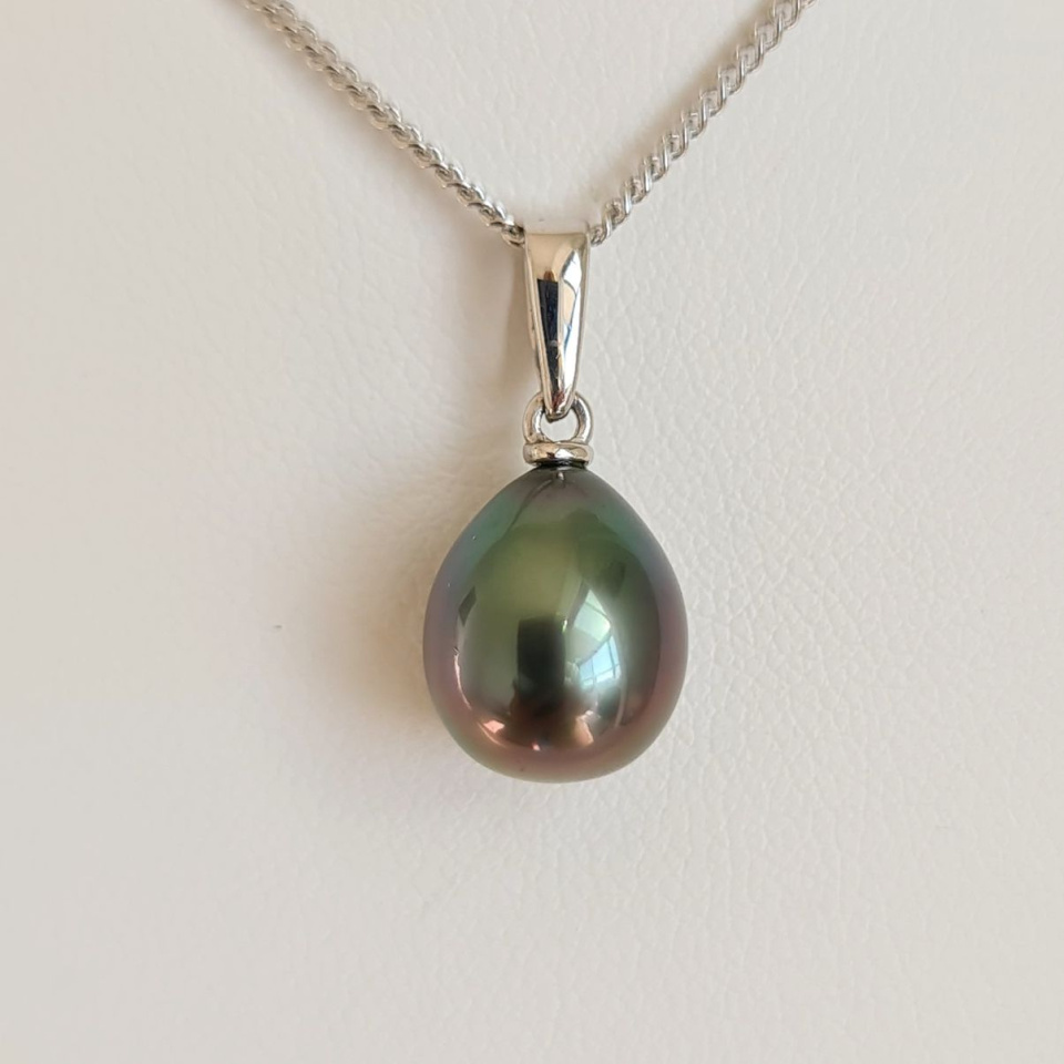 Belle de Jour  - Pendentif Or Blanc 18 carats et Perle de Tahiti d'exception