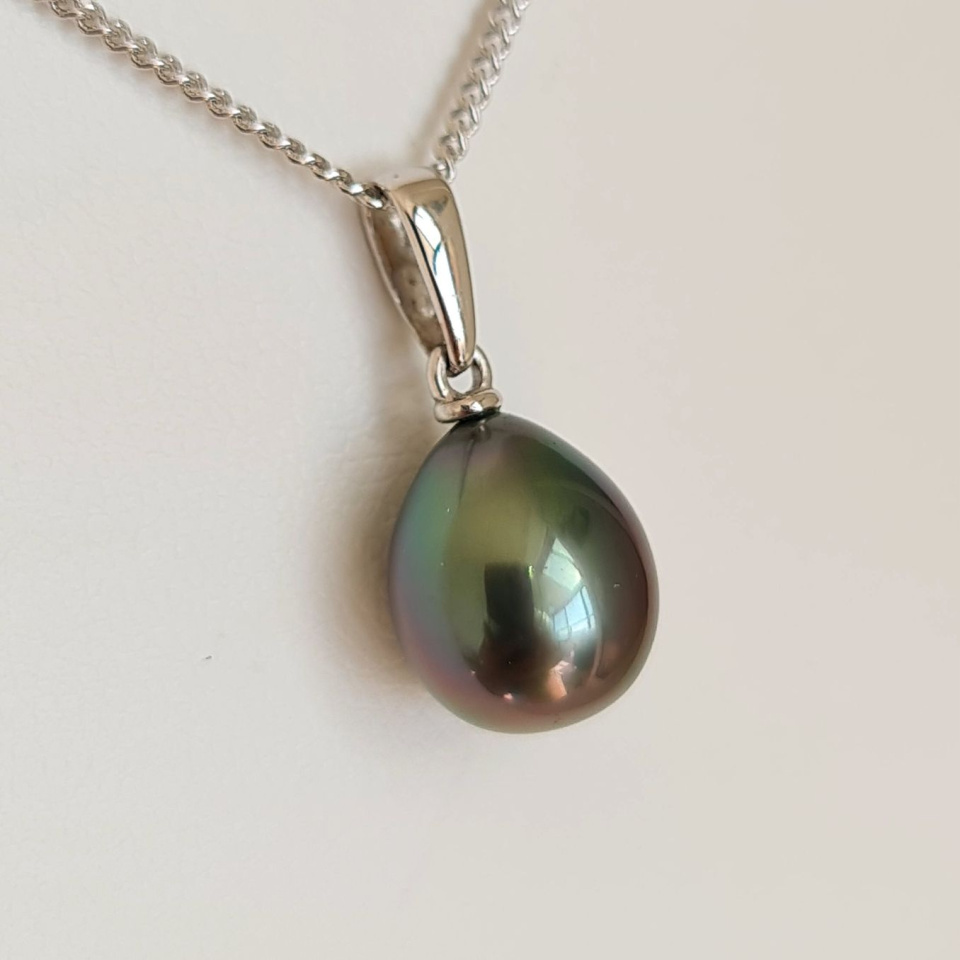 Belle de Jour  - Pendentif Or Blanc 18 carats et Perle de Tahiti d'exception