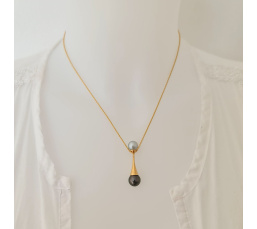 Toi&Moi Kaukura - Pendentif en Or Jaune et Perles de Tahiti d'Exception