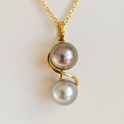 Toi&Moi Tahiti - Pendentif en Or Jaune et Perles de Tahiti d'Exception