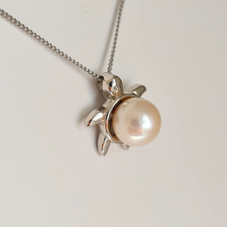 Tortue - Pendentif Argent Rhodié et Véritable Perle d'Eau Douce