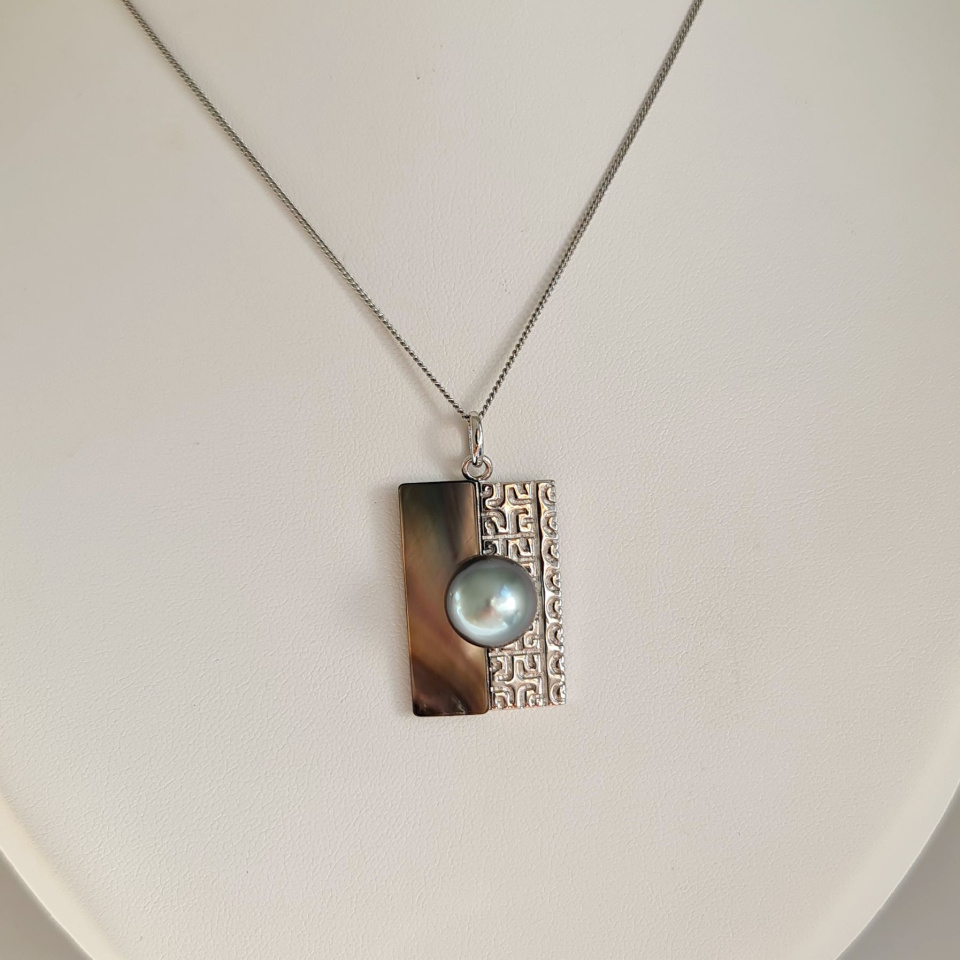 Hiva Oa - Pendentif en Argent, Nacre et Véritable Perle de Tahiti