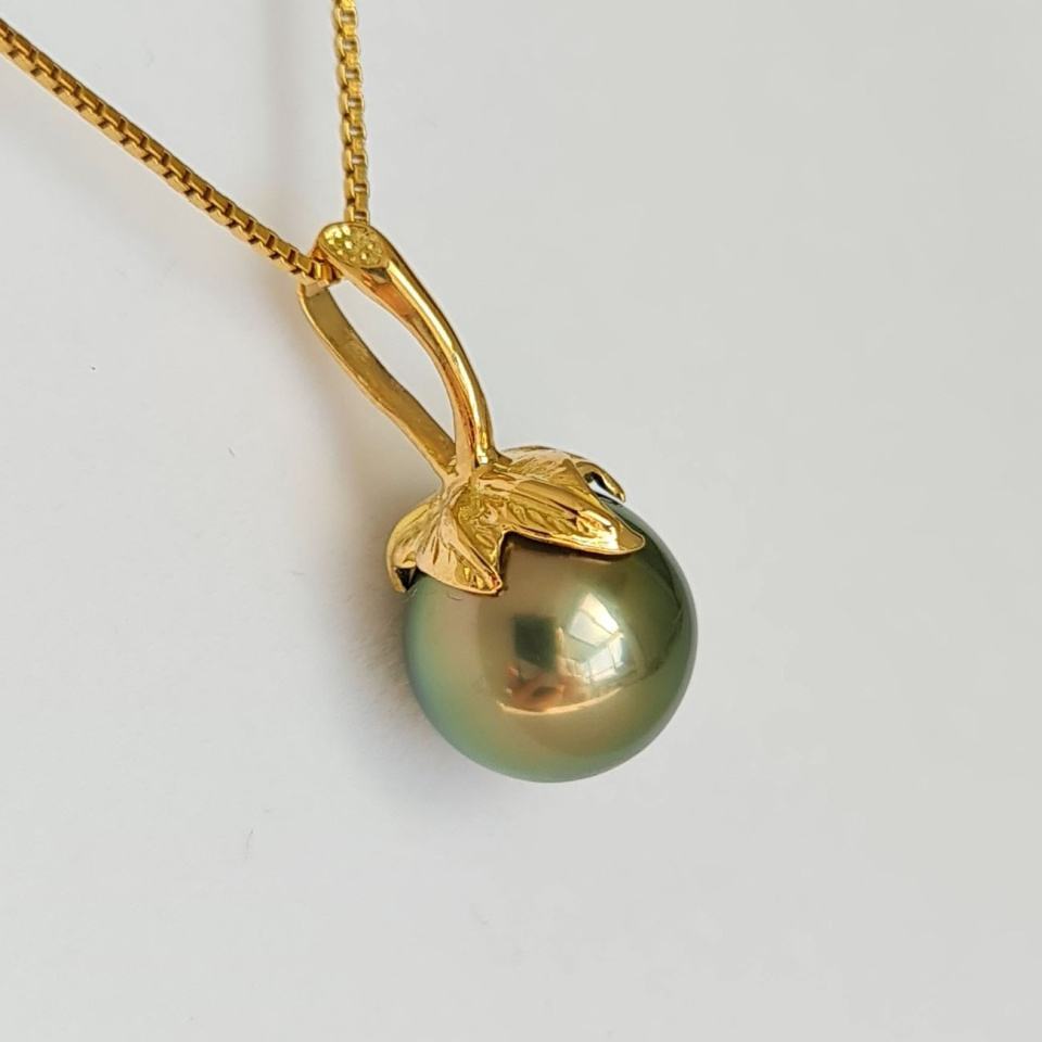 Larme des Dieux - Pendentif en Or Jaune et Perle de Tahiti d'Exception