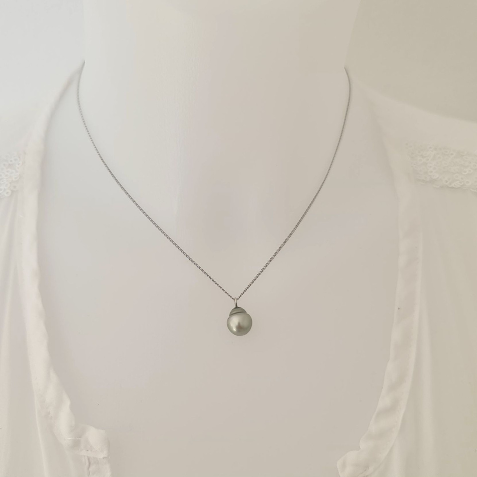 Tahiti - Collier Argent rhodié et Perle de Tahiti d'exception